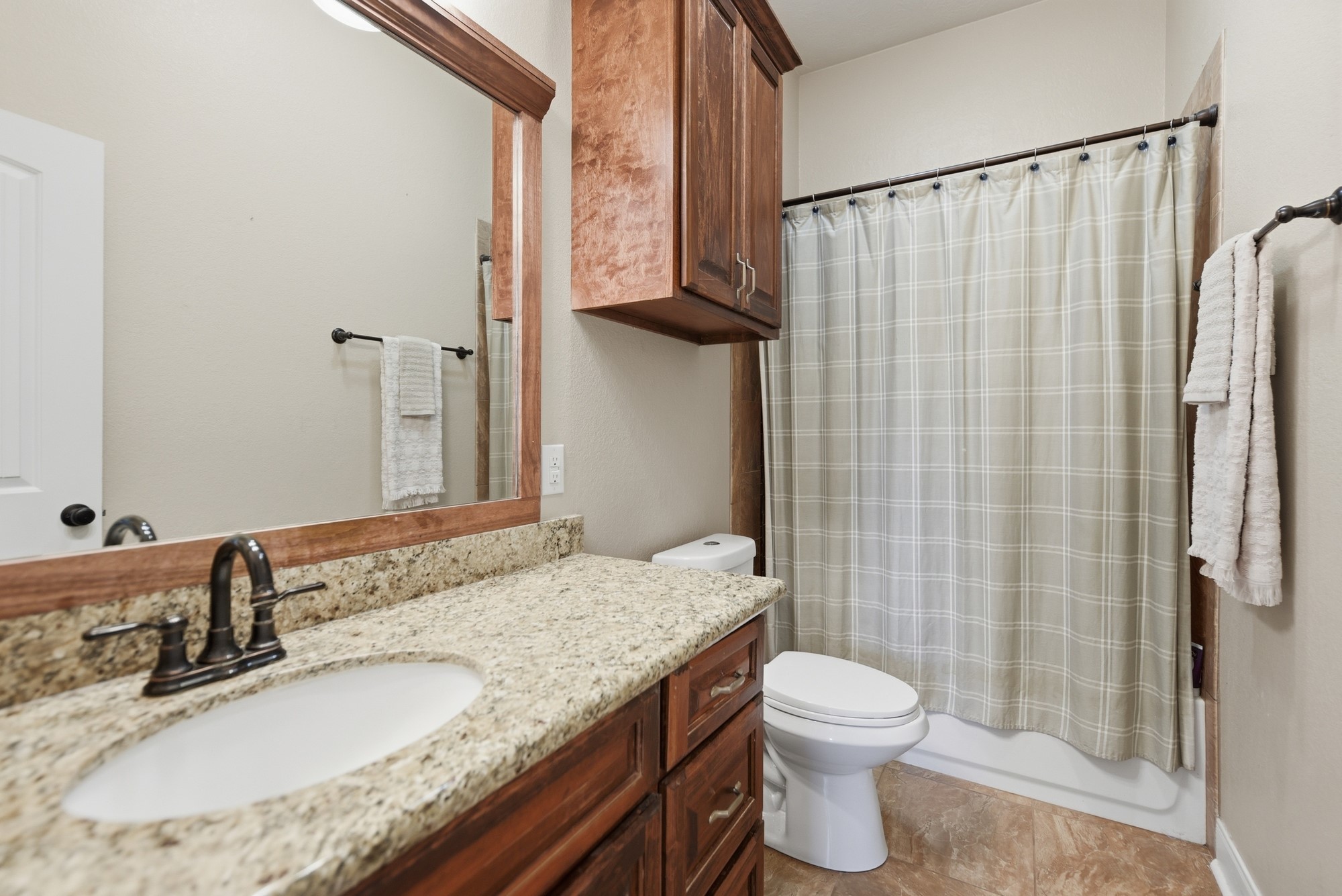 2245 Strangmeier Road Brenham, TX 77833 - Photo 29 of 40 Second Full Bathroom