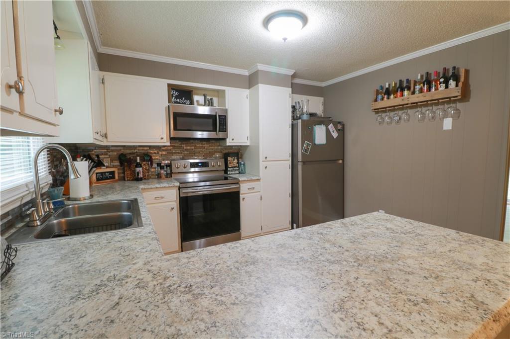 1655 Feezor Road Lexington, NC 27292 - Photo 11 of 21 Gallery Image 11