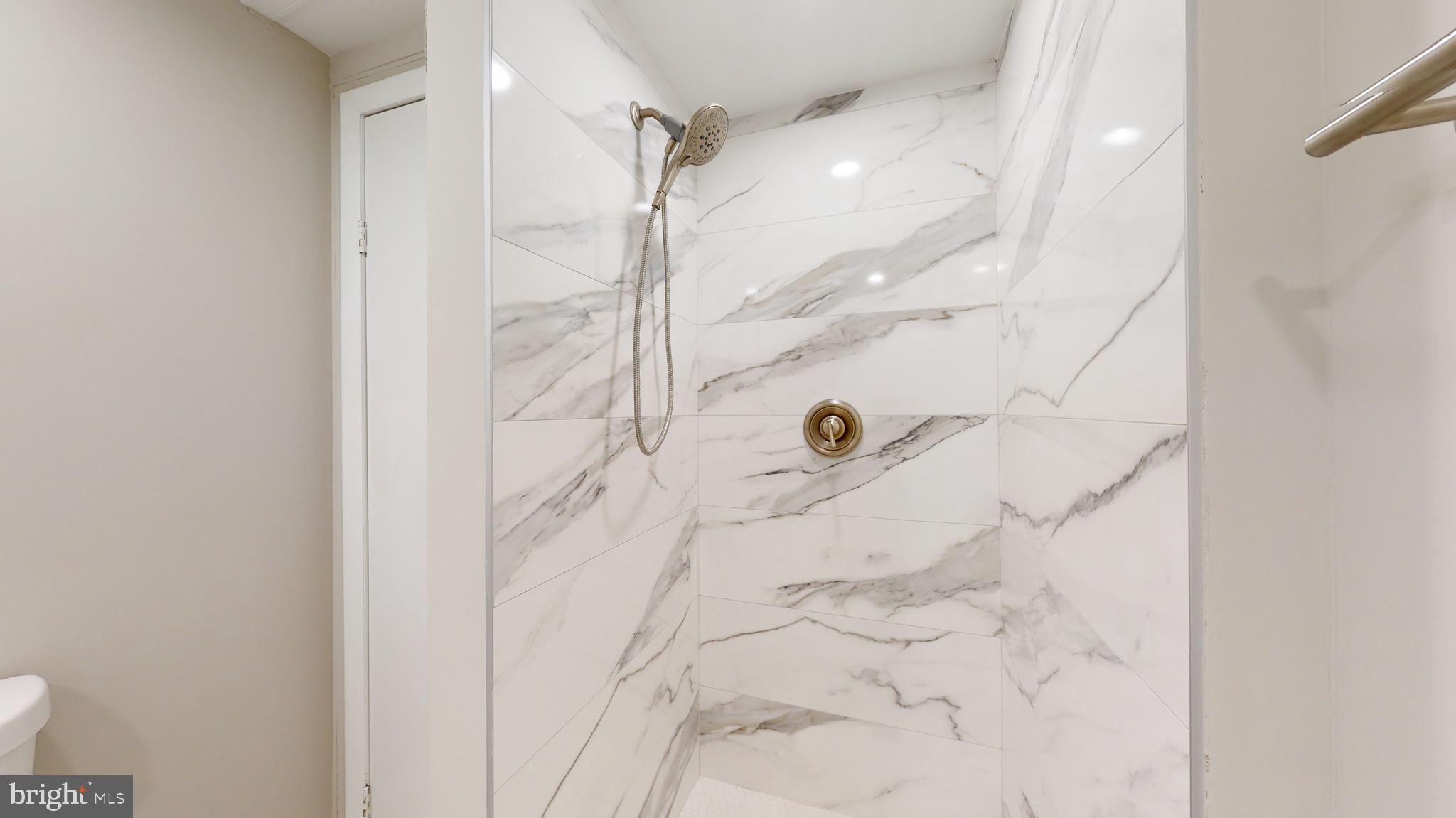 4409 Park Road Alexandria, VA 22312 - Photo 14 of 37 Gallery Image 14
