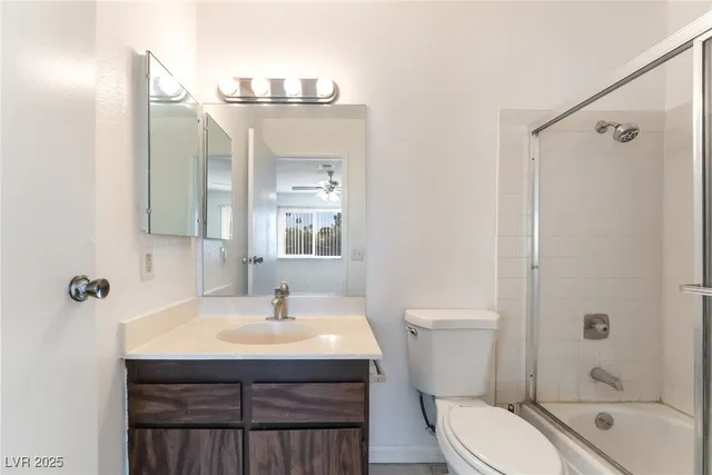 $1,500 | 1675 Jupiter Court, Unit D, Las Vegas, NV 89119