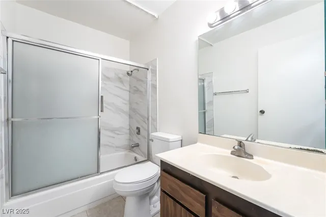 $1,500 | 1675 Jupiter Court, Unit D, Las Vegas, NV 89119