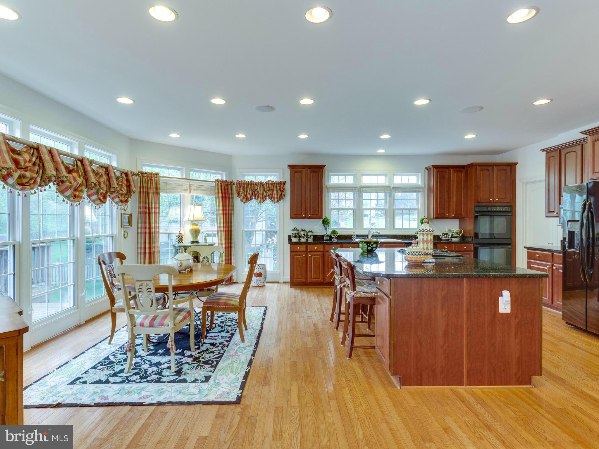 2777 Cody Road Vienna, VA 22181 - Photo 4 of 30 Kitchen and Breakfast Room