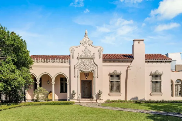 $5,995,000 | 27 Audubon Place, New Orleans, LA 70118