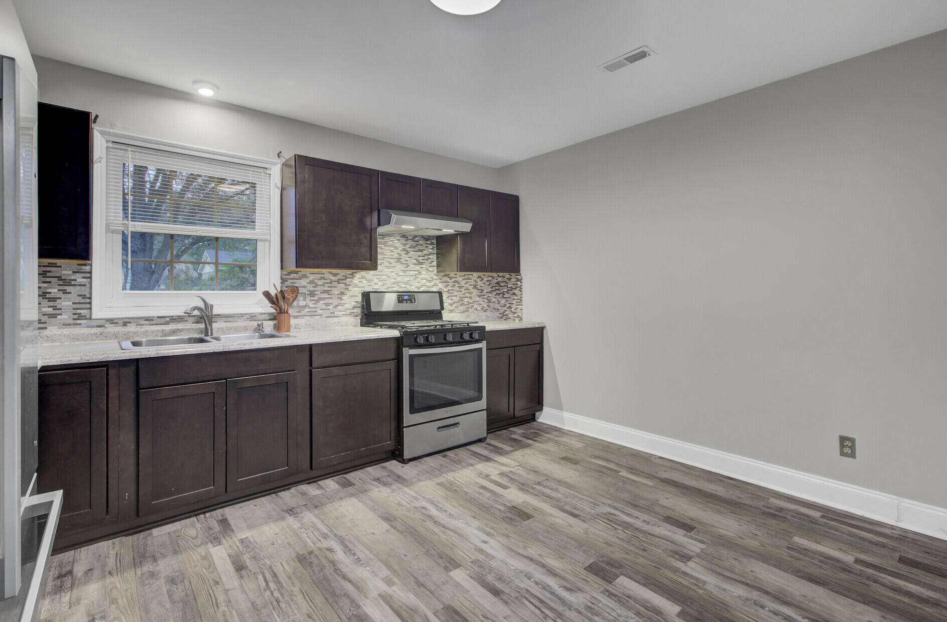 7672 Brandywine Road North Charleston, SC 29420 - Photo 13 of 25 14_14_mls