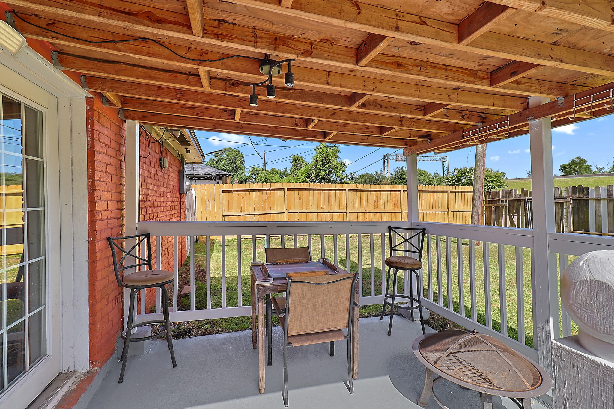 111 Grantham Road Baytown, TX 77521 - Photo 22 of 28