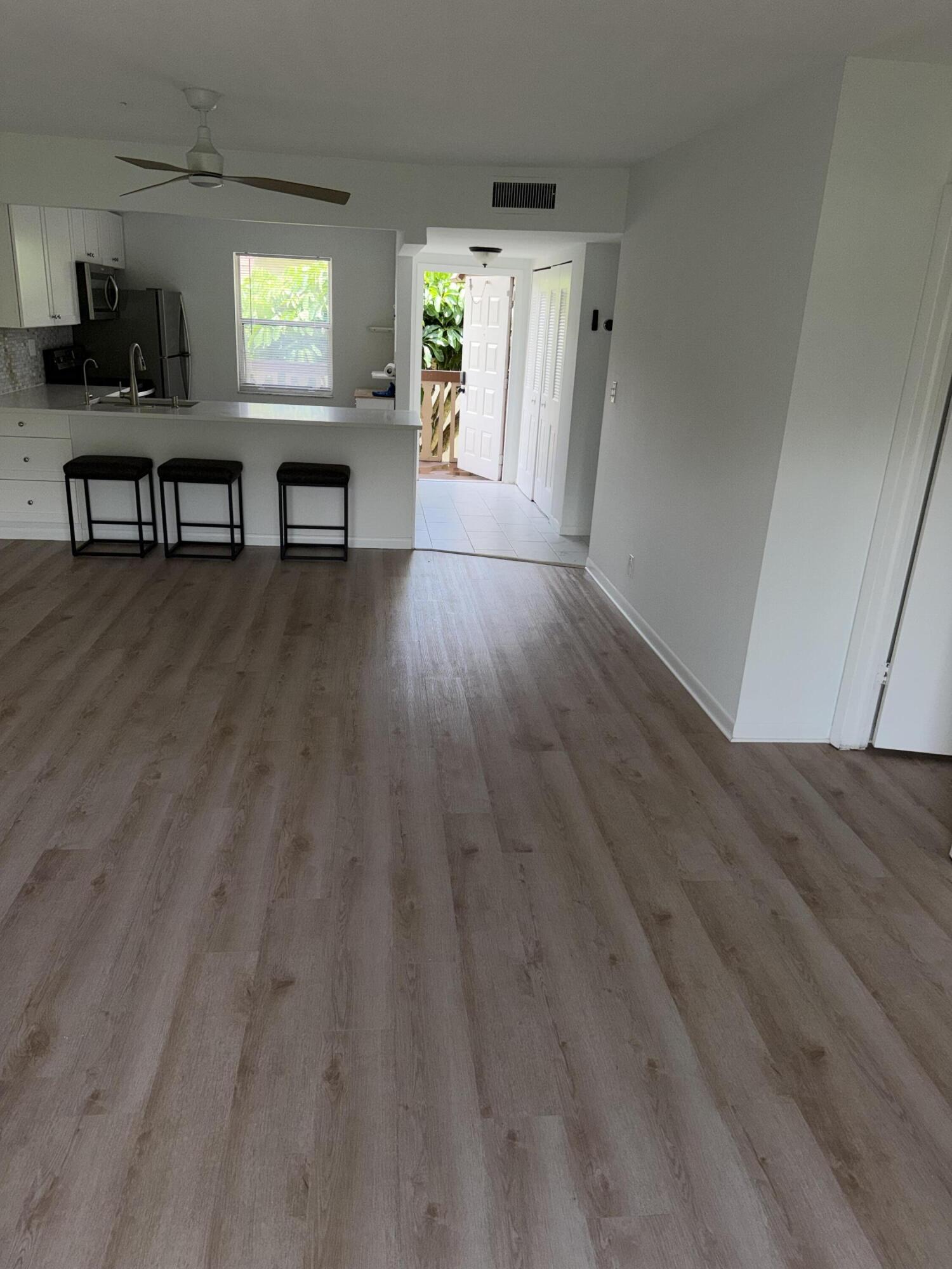 9280 Southwest 3rd Street, Unit 809 Boca Raton, FL 33428 - Photo 9 of 21 IMG_4117