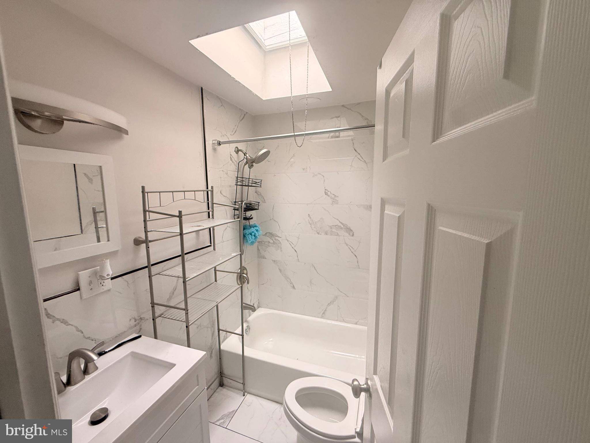 434 Timberlake Road Upper Darby, PA 19082 - Photo 7 of 13 Gallery Image 7