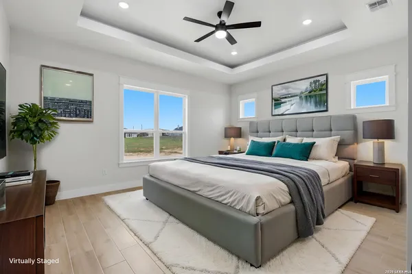 $649,000 | 140 Sunset Drive, La Vernia, TX 78121