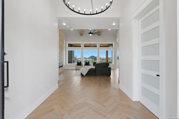 $649,000 | 140 Sunset Drive, La Vernia, TX 78121