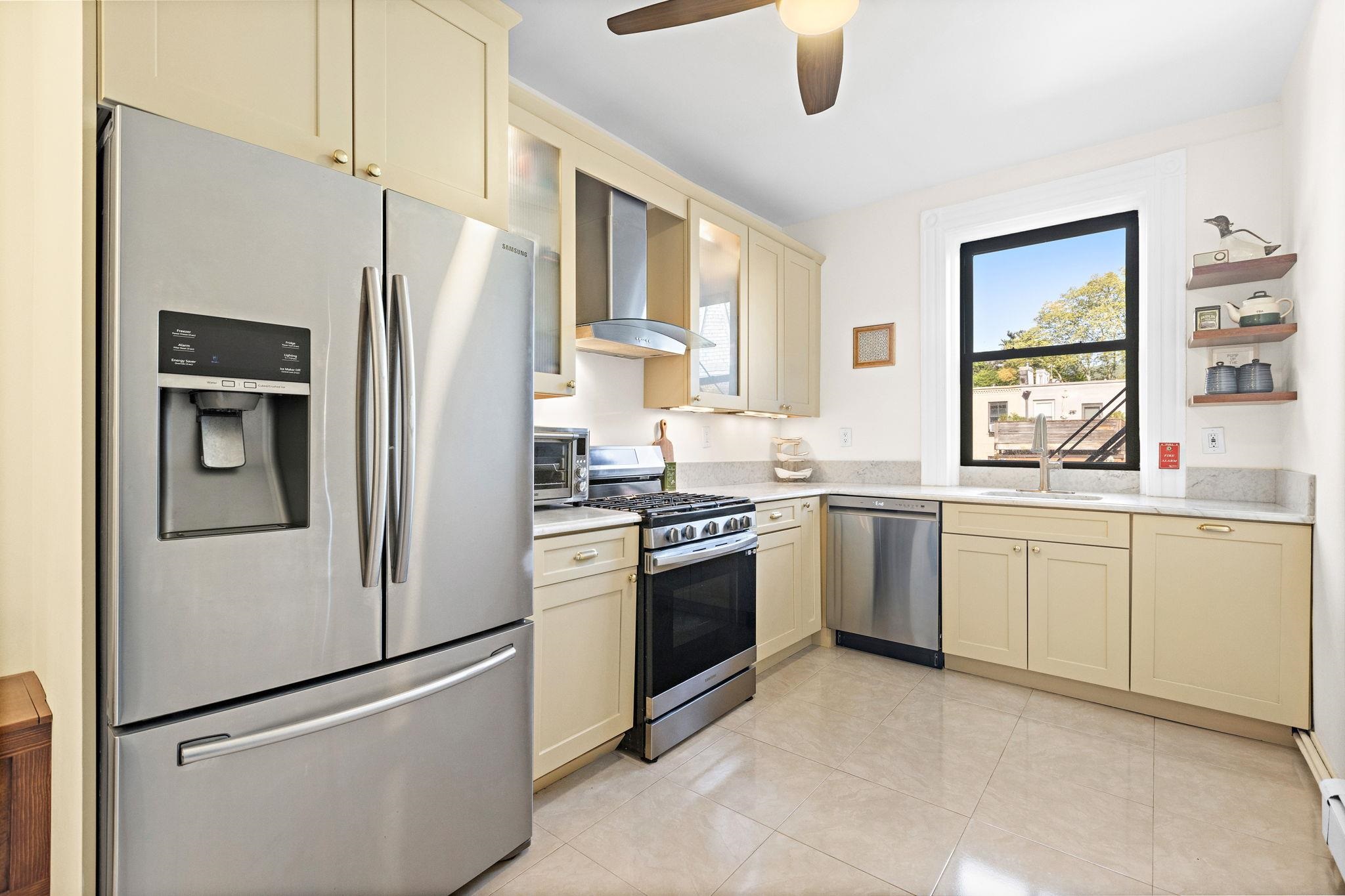 819 Washington Street, Unit 4 Hoboken, NJ 07030 - Photo 12 of 26