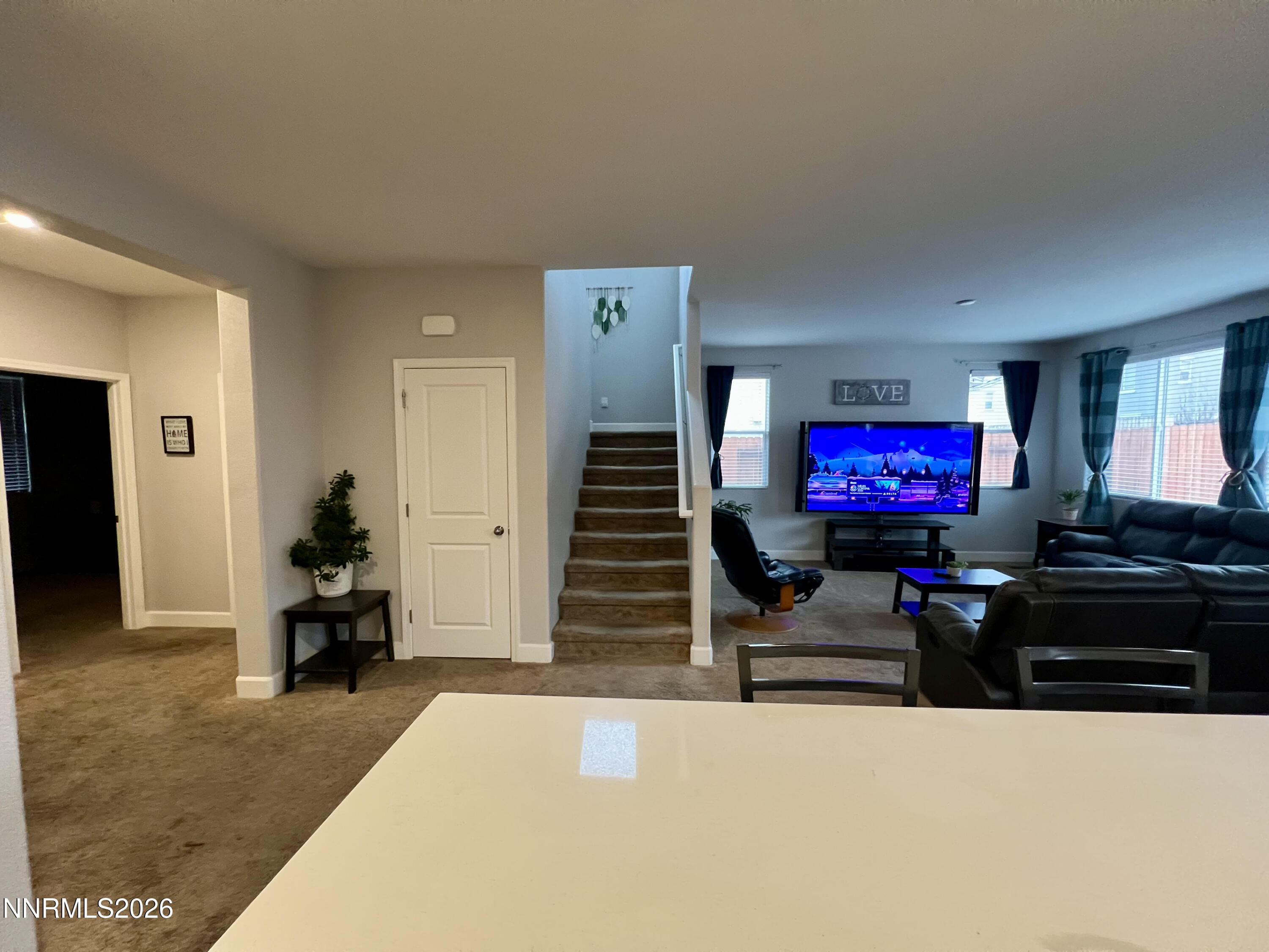 9355 Bay Drive Reno, NV 89506 - Photo 14 of 42 b8