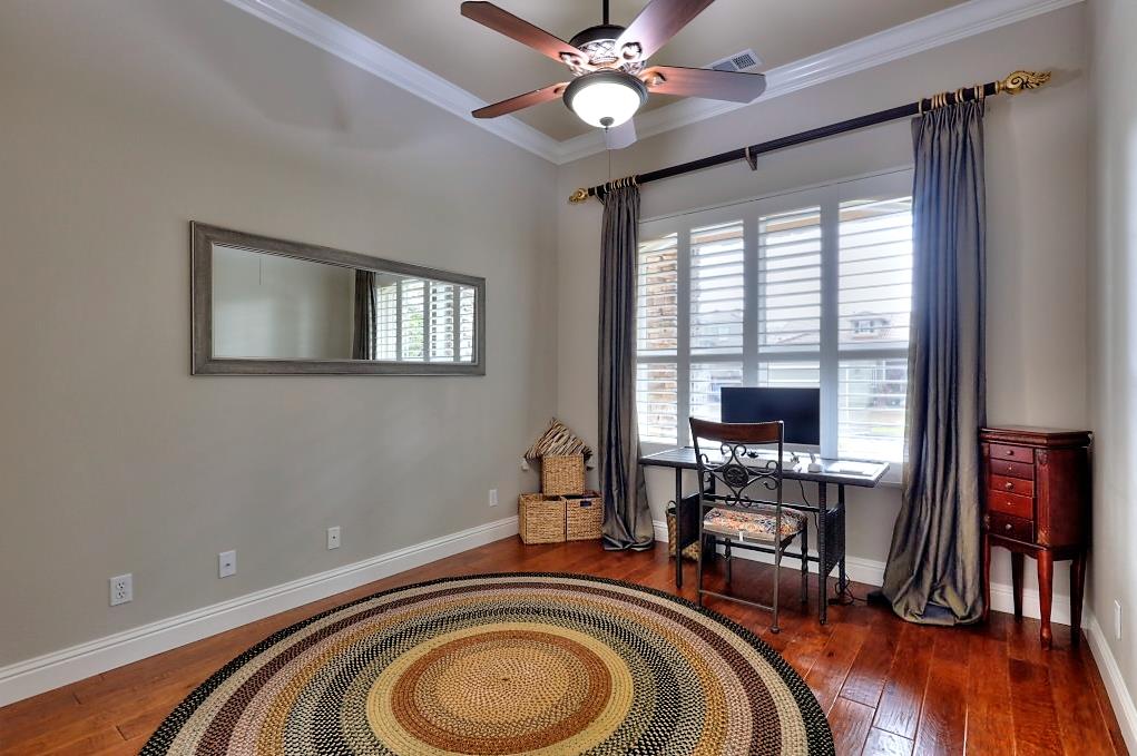 4152 Post Oak Drive Turlock, CA 95382 - Photo 16 of 71 a living room with furniture and a flat screen tv