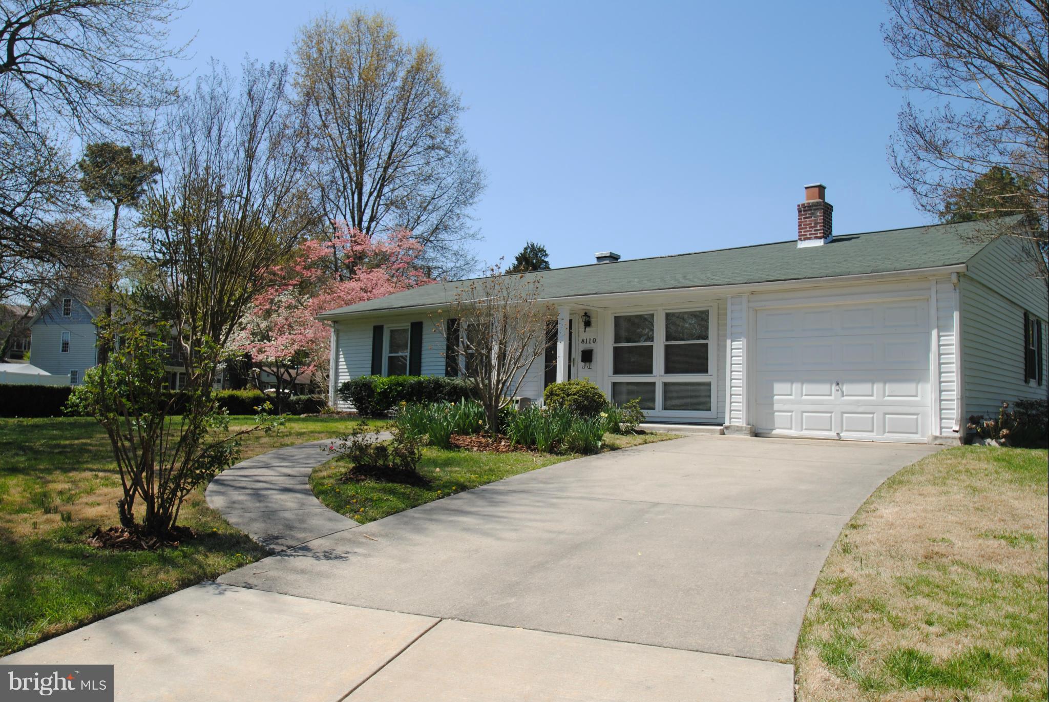 8110 Russell Road Alexandria, VA 22309 - Photo 2 of 29 Exterior (Front)