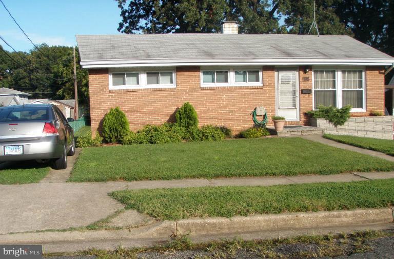 507 George Avenue Baltimore, MD 21221 - Photo 2 of 19 Exterior (Front)