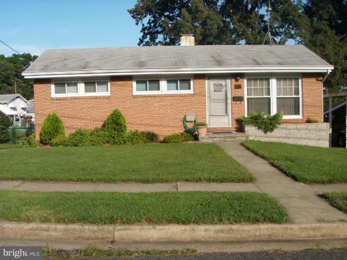 507 George Avenue Baltimore, MD 21221 - Photo 19 of 19 Exterior (Front)