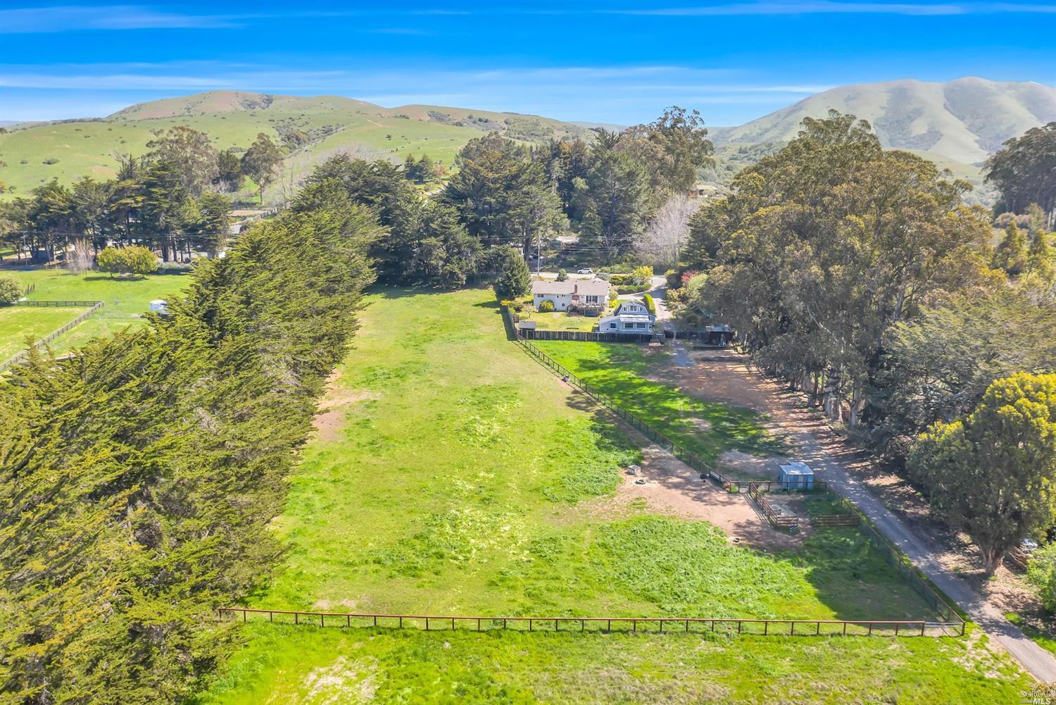Overview of property from Viento Way to Highway One