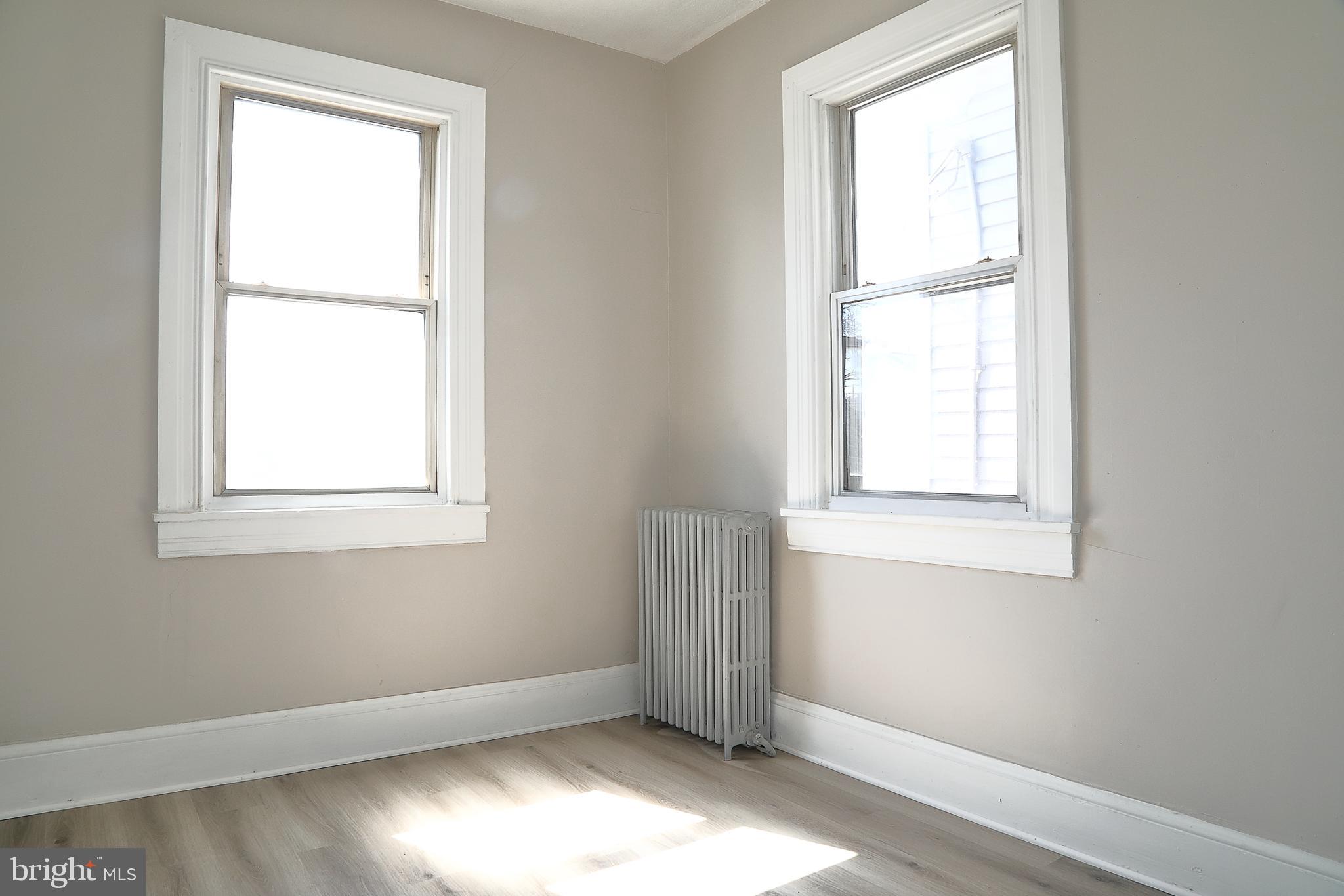 875 East Prospect Street York, PA 17403 - Photo 16 of 21 an empty room with a window