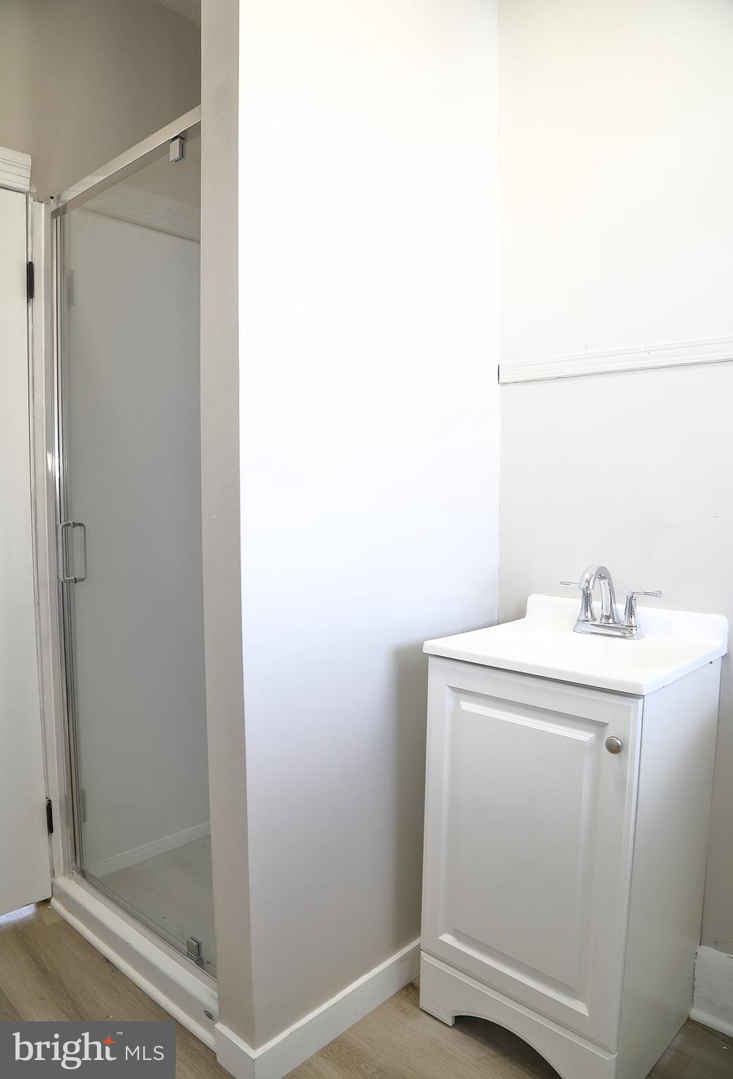 875 East Prospect Street York, PA 17403 - Photo 18 of 21 a utility room with dryer and washer