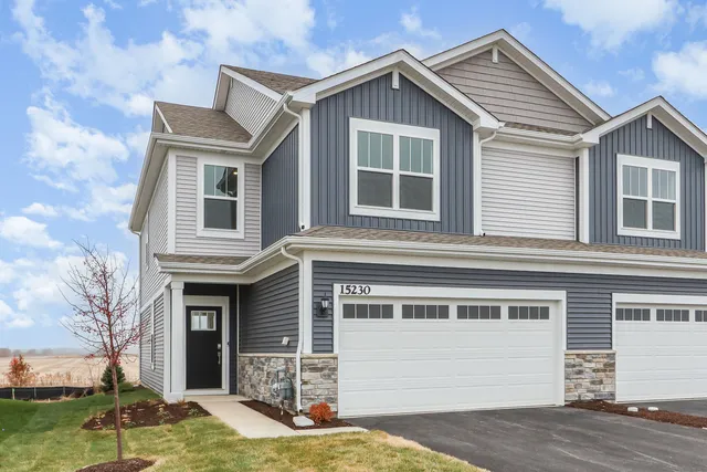 $2,850 | 15230 South Hepworth Place, Unit 15230, Plainfield, IL 60544