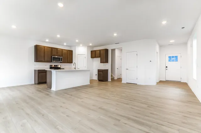 $2,850 | 15230 South Hepworth Place, Unit 15230, Plainfield, IL 60544