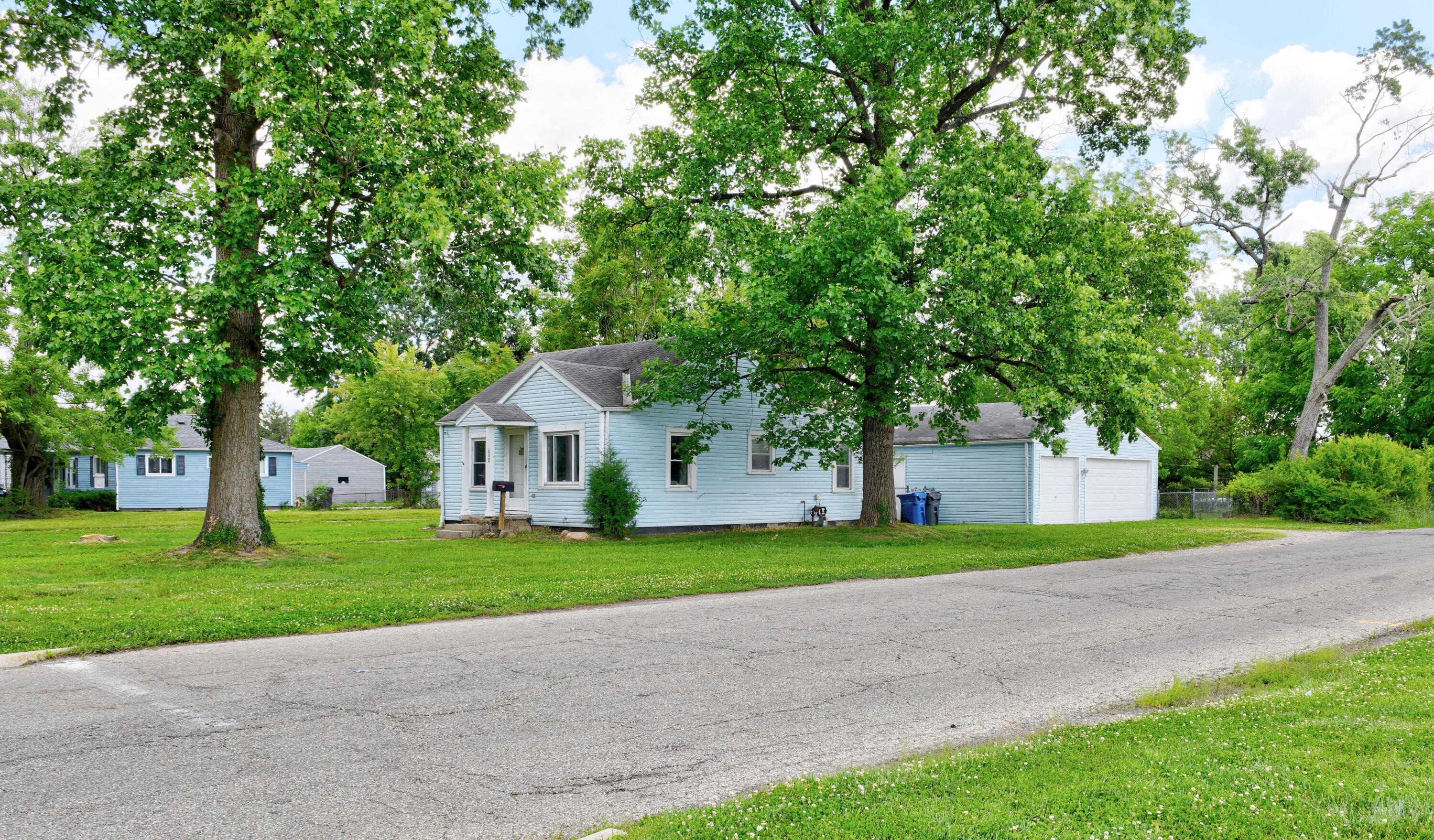 662 Beechwood Road Whitehall, OH 43213 - Photo 5 of 48 Exterior (2)