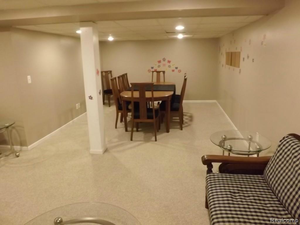 2186 West Drahner Road Oxford, MI 48371 - Photo 16 of 17 Gallery Image 16
