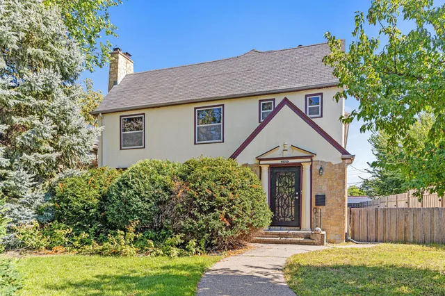 $475,000 | 2925 Sunset Boulevard, Minneapolis, MN 55416