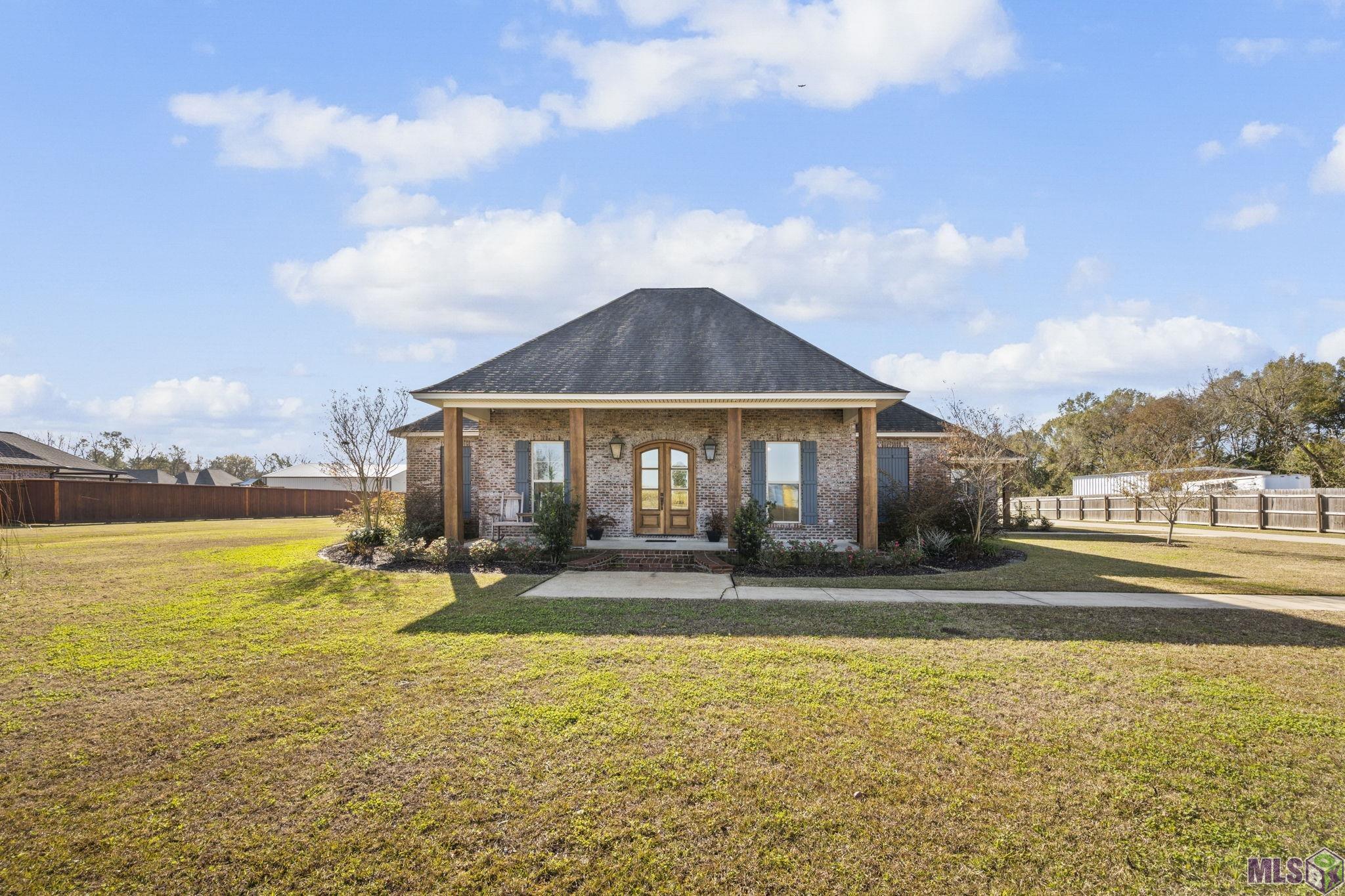 5859 Choctaw Road Brusly, LA 70719 - Photo 2 of 25 Gallery Image 2