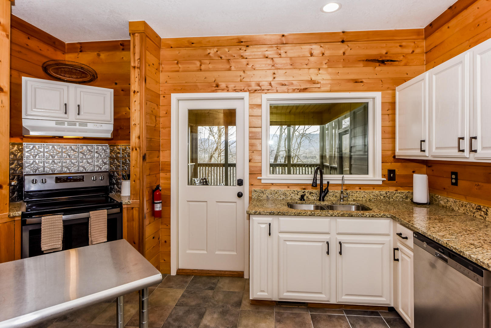 7805 Carnes Road Townsend, TN 37882 - Photo 11 of 40 _DSC0606