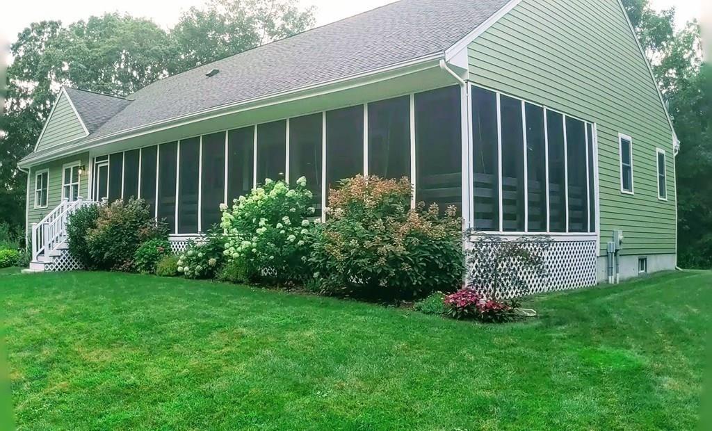 36 West Mill Street Medfield, MA 02052 - Photo 4 of 42