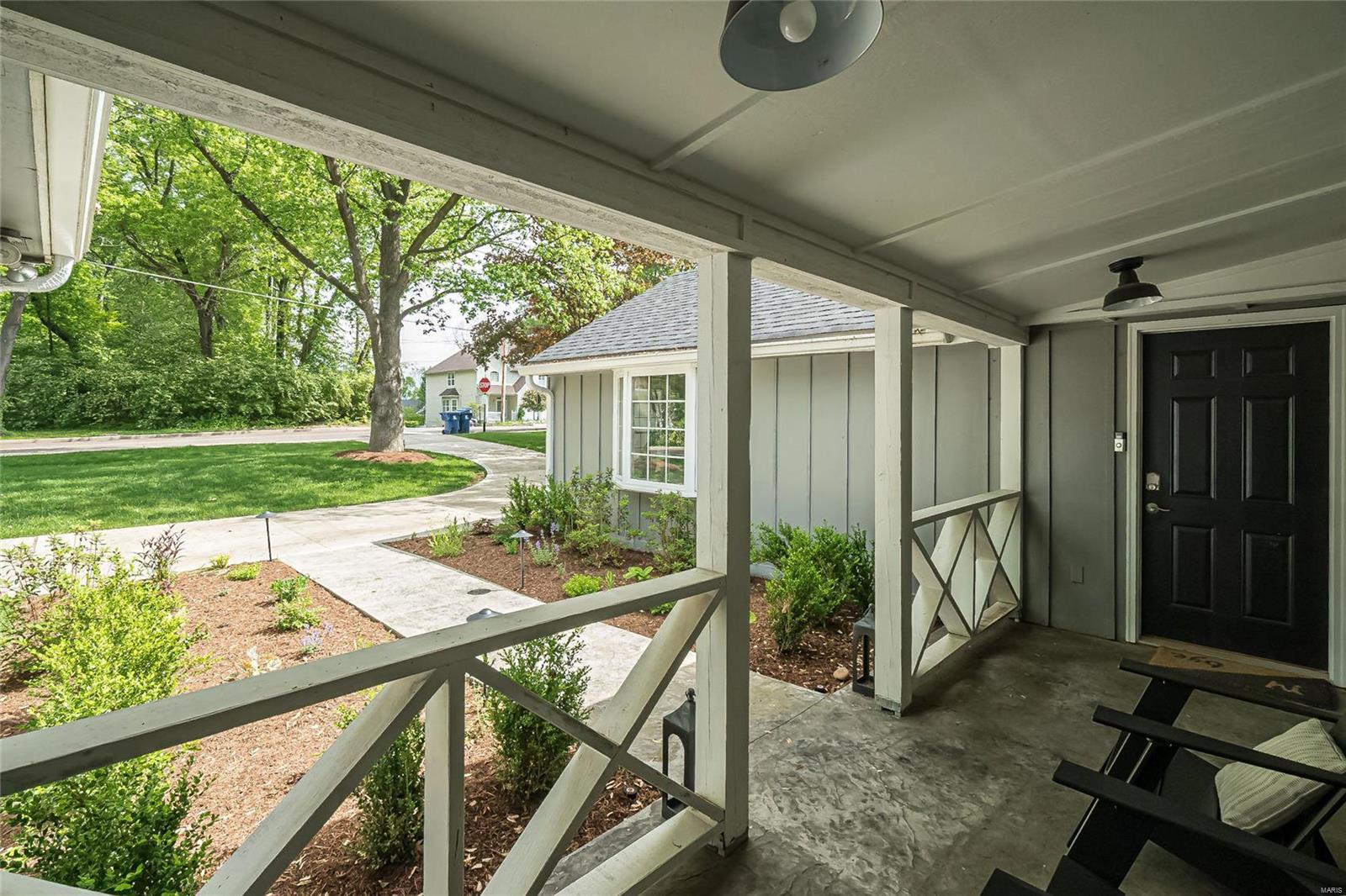 10504 Conway Road Frontenac, MO 63131 - Photo 5 of 51 Gallery Image 5