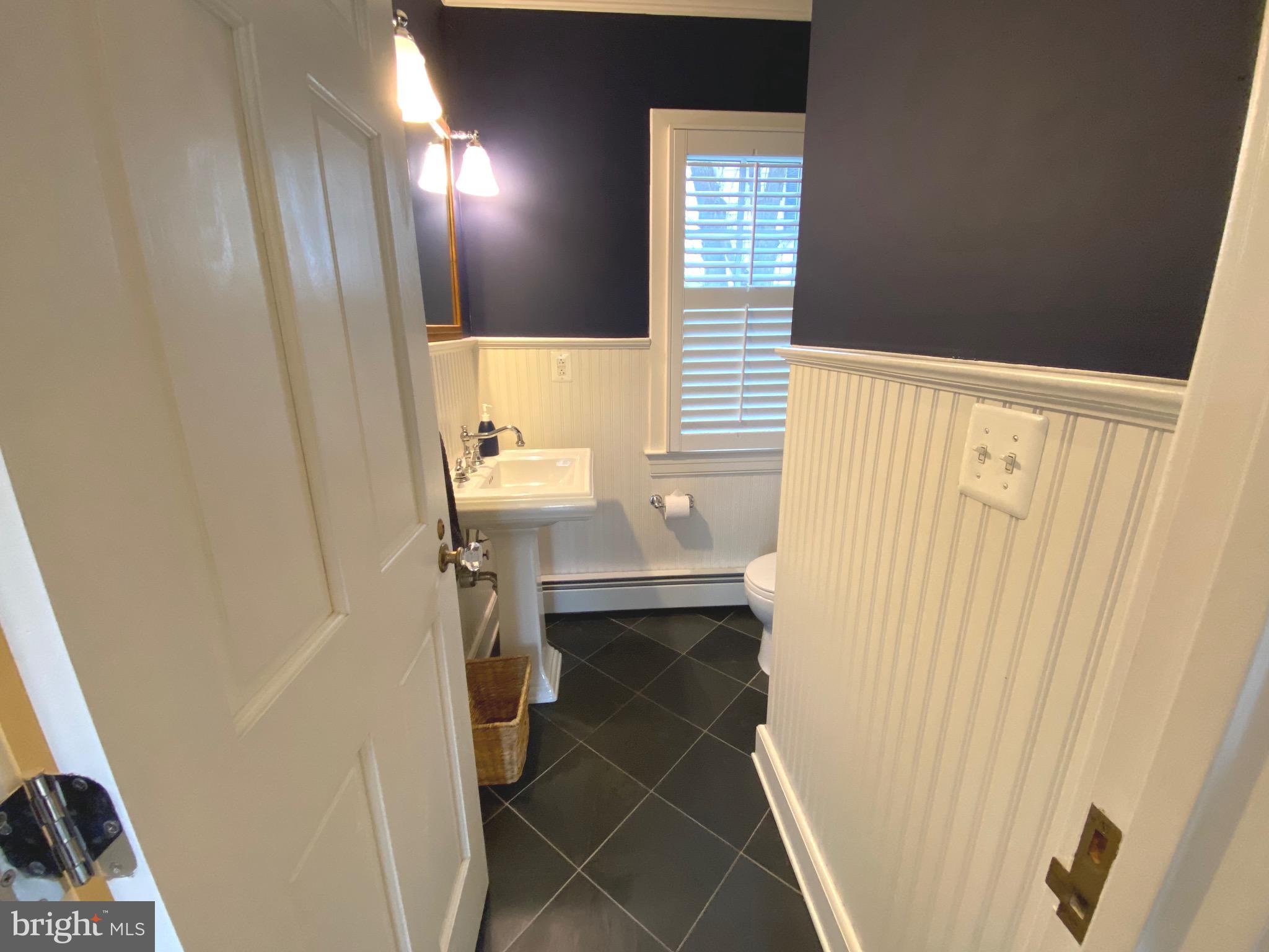 6903 Marlborough Road Baltimore, MD 21212 - Photo 12 of 34