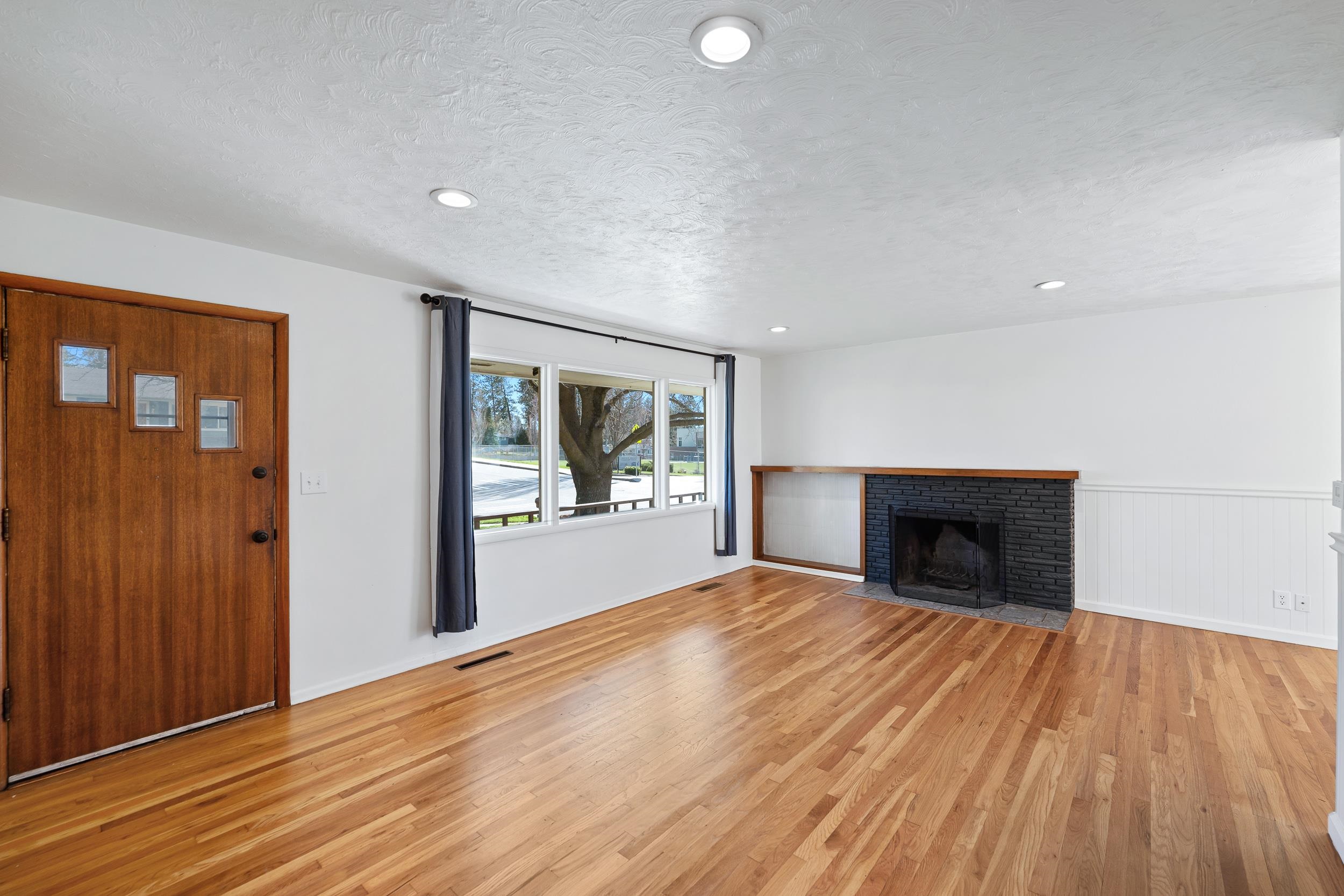 3403 East 22nd Avenue Spokane, WA 99223 - Photo 4 of 50