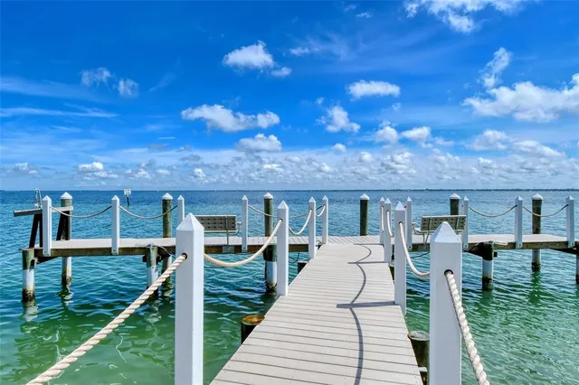$1,195,000 | 360 Gulf Of Mexico Drive, Unit 322, Longboat Key, FL 34228