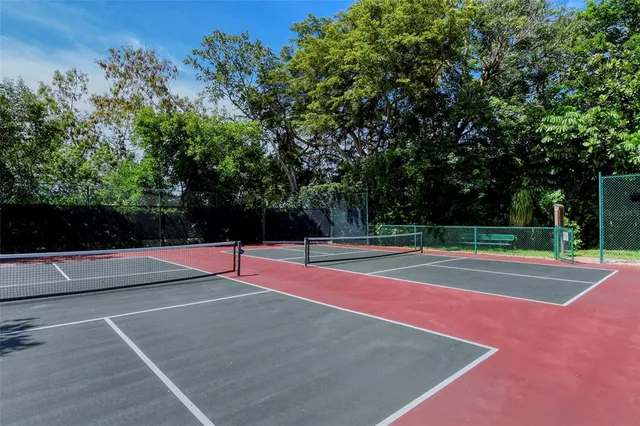 $1,195,000 | 360 Gulf Of Mexico Drive, Unit 322, Longboat Key, FL 34228