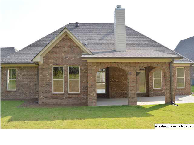 305 Dunrobin Circle Pelham, AL 35124 - Photo 2 of 16