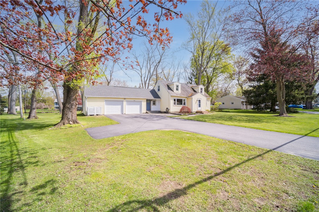 994 Gravel Road Webster, NY 14580 - Photo 4 of 36