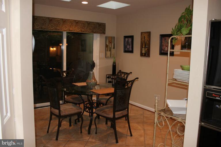 3103 Courtside Road Bowie, MD 20721 - Photo 7 of 30 Kitchen