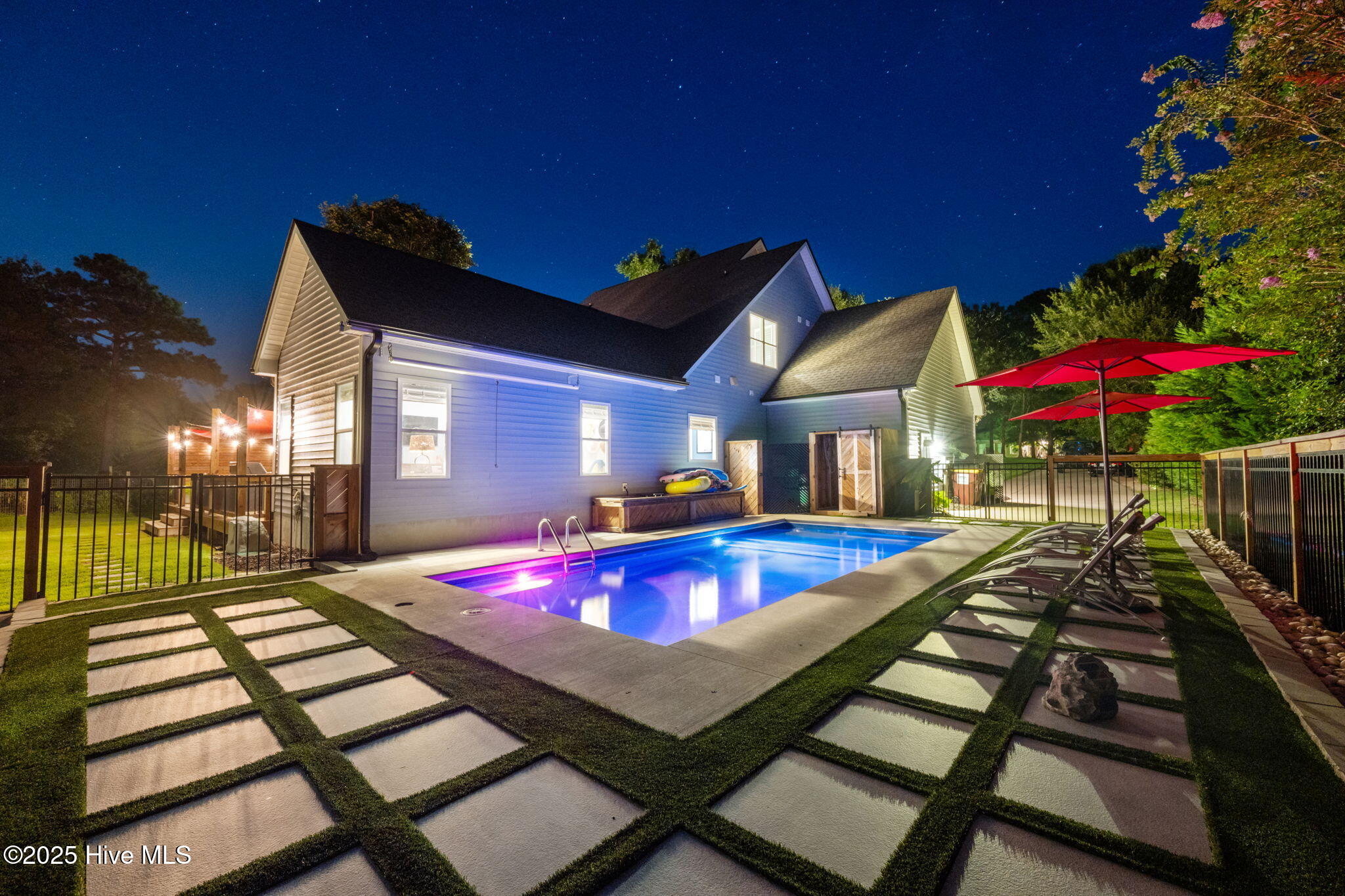 708 Cordgrass Road Hampstead, NC 28443 - Photo 2 of 46 48-web-or-mls-_RAD7909