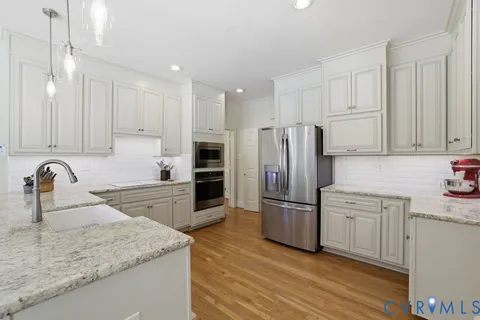$1,200,000 | 3817 Thamesford Way, Henrico, VA 23233