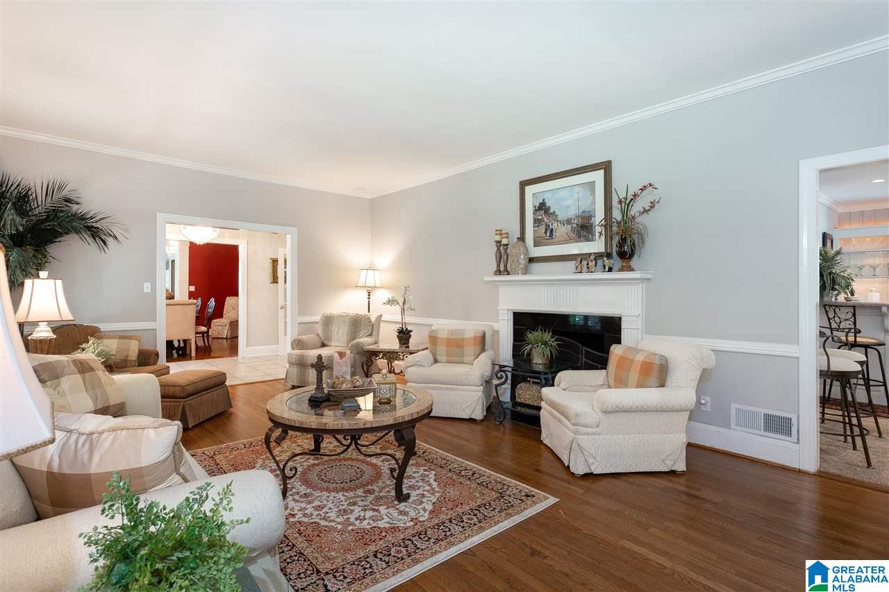 1028 Montvue Road Anniston, AL 36207 - Photo 5 of 50