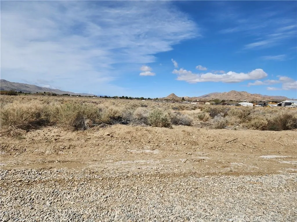 401 Ox Bow Road Lucerne Valley, CA 92356 - Photo 1 of 2 a view of outdoor space and mountain view