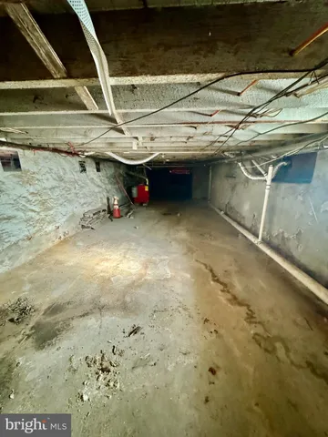 a view of a room with an empty space