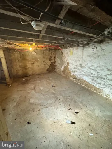 $1,100 | 4818 North 13th Street, Unit 1, Philadelphia, PA 19141