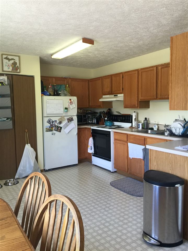 8801-8803 East Fouch Road Traverse City, MI 49684 - Photo 30 of 44 1832993-29.JPG