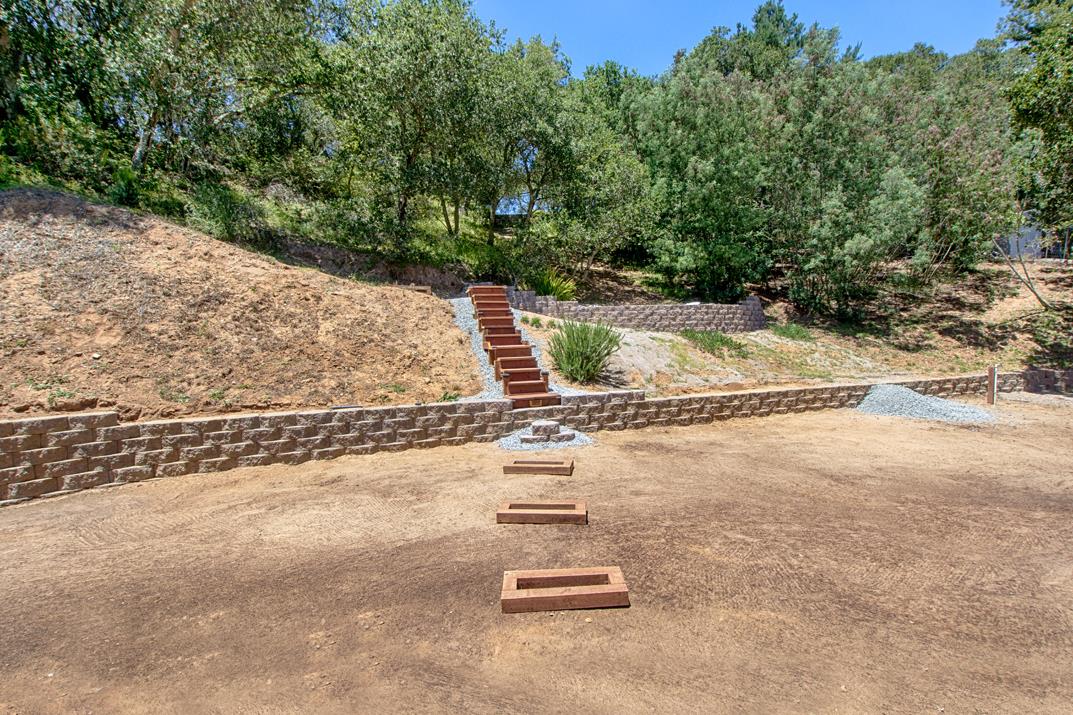 425 Echo Valley Road Salinas, CA 93907 - Photo 25 of 60