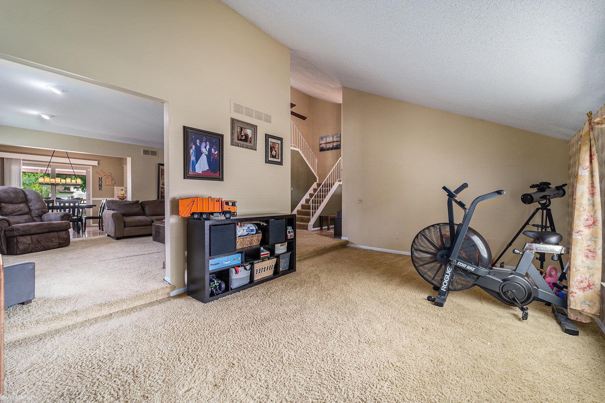 45114 Saltz Road Canton, MI 48187 - Photo 11 of 29