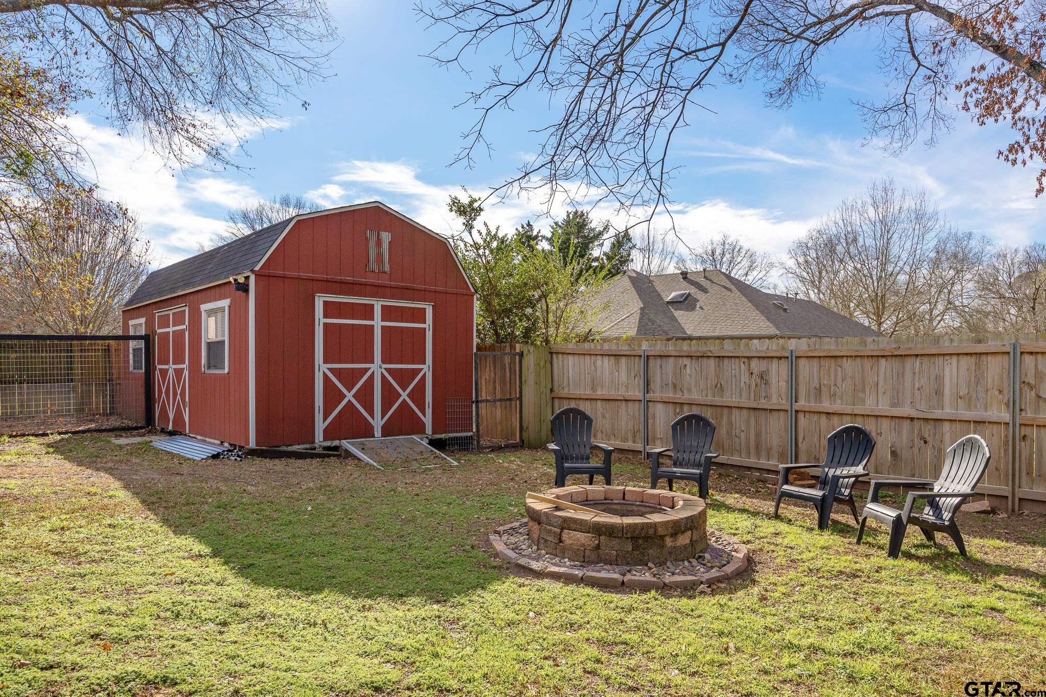 18344 Springmill Court Flint, TX 75762 - Photo 36 of 45 a front view of a house with garden