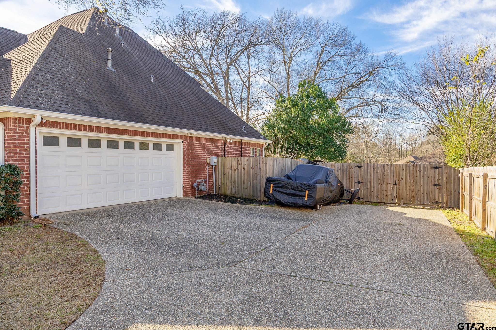 18344 Springmill Court Flint, TX 75762 - Photo 45 of 45 a view of backyard with a large tree