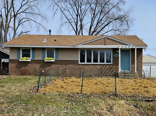 $299,900 | 7200 Newton Avenue North, Brooklyn Center, MN 55430